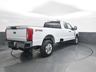 2026 Ford Super Duty F-350 SRW XLT