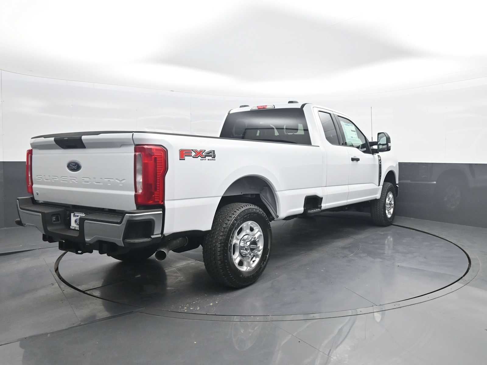 2026 Ford Super Duty F-350 SRW XLT