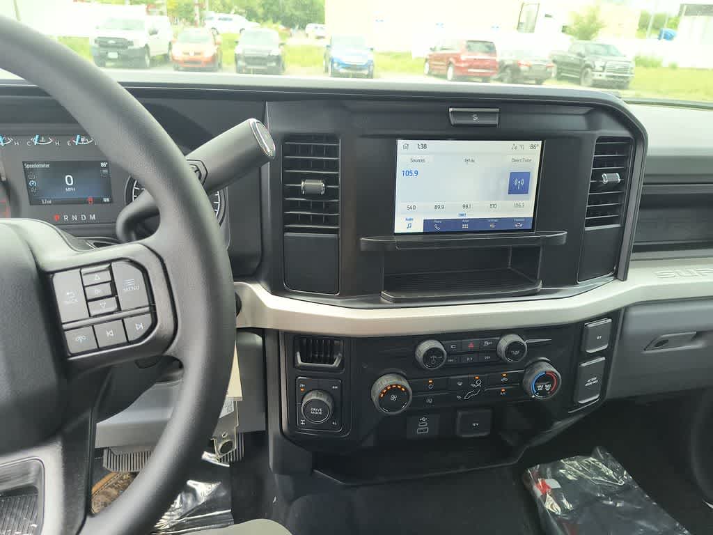 2025 Ford Super Duty F-350 SRW XL