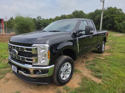 2026 Ford Super Duty F-350 SRW XLT
