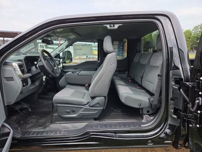2026 Ford Super Duty F-350 SRW XLT