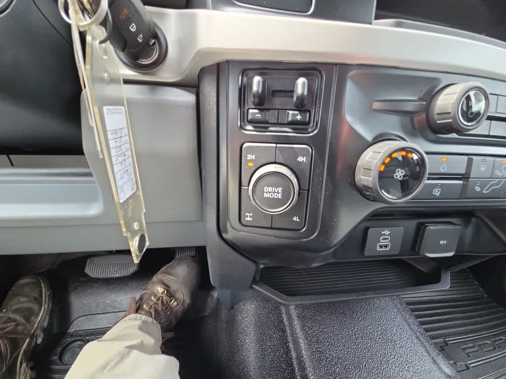 2026 Ford Super Duty F-350 SRW XLT