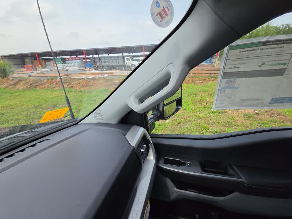 2026 Ford Super Duty F-350 SRW XLT