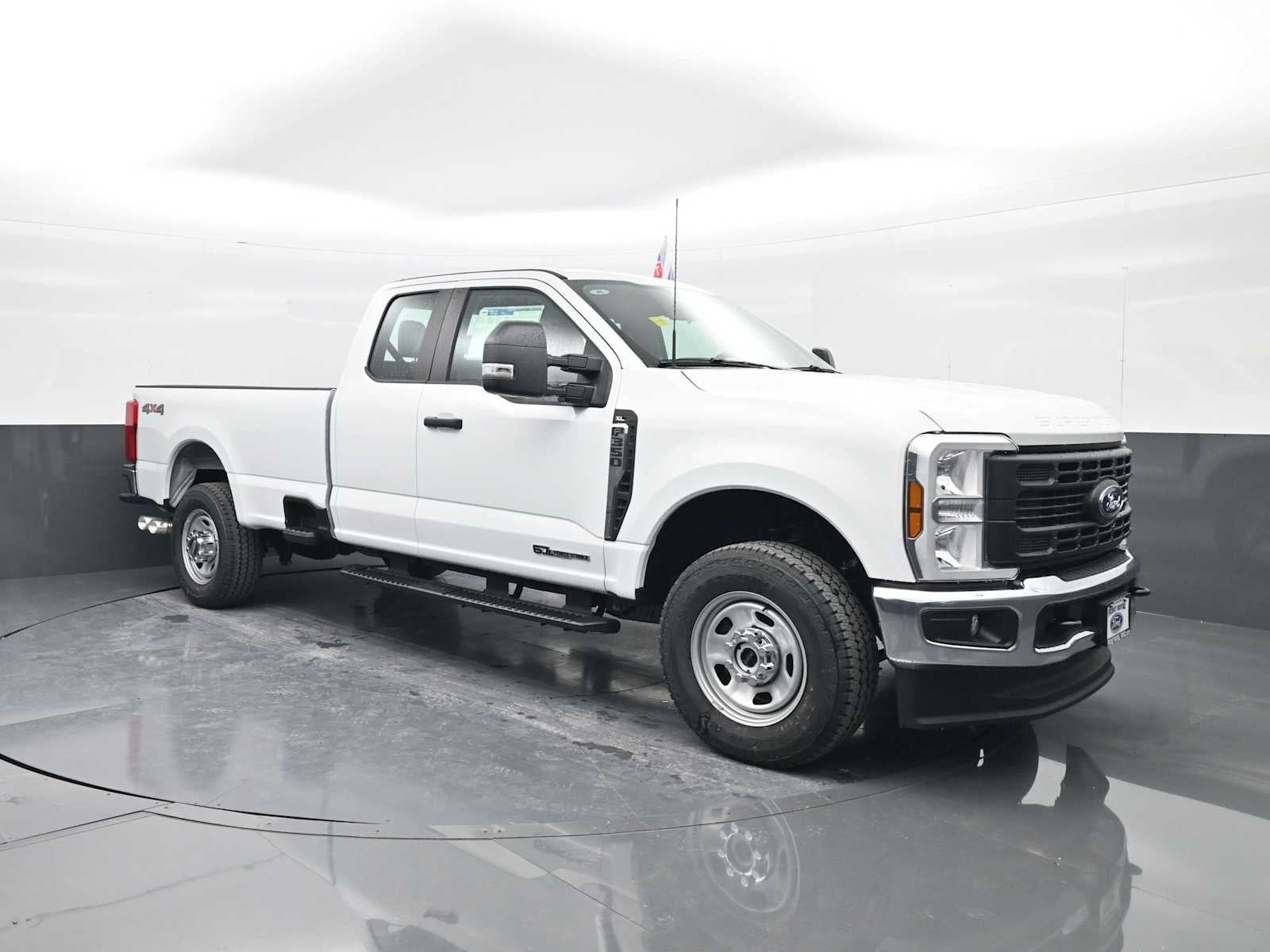 2026 Ford Super Duty F-350 SRW XL
