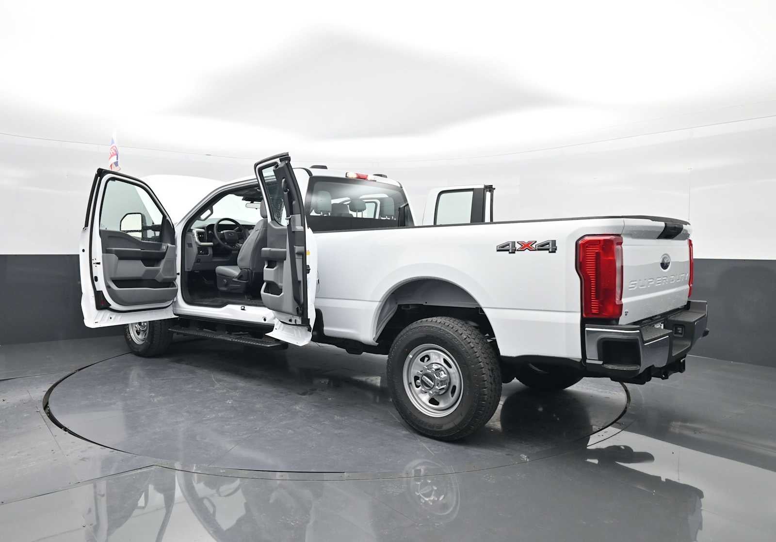 2026 Ford Super Duty F-350 SRW XL