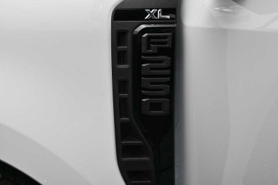 2027 Ford Super Duty F-250 SRW Base
