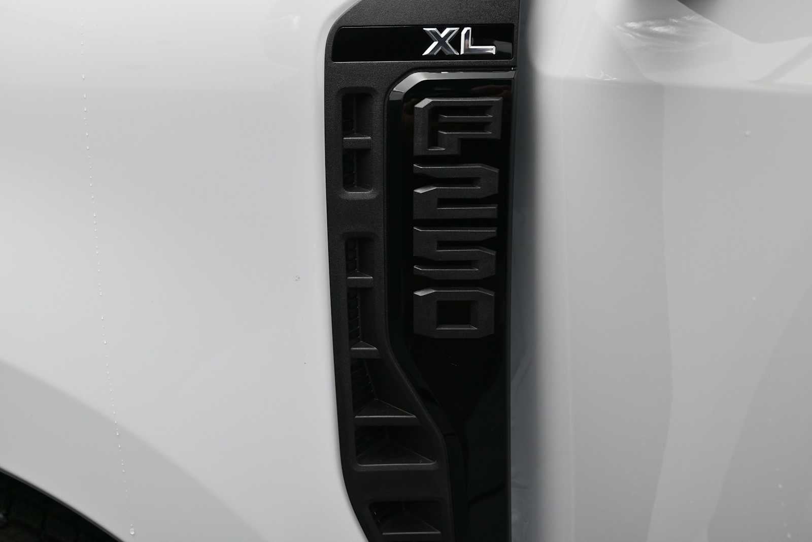 2027 Ford Super Duty F-250 SRW Base