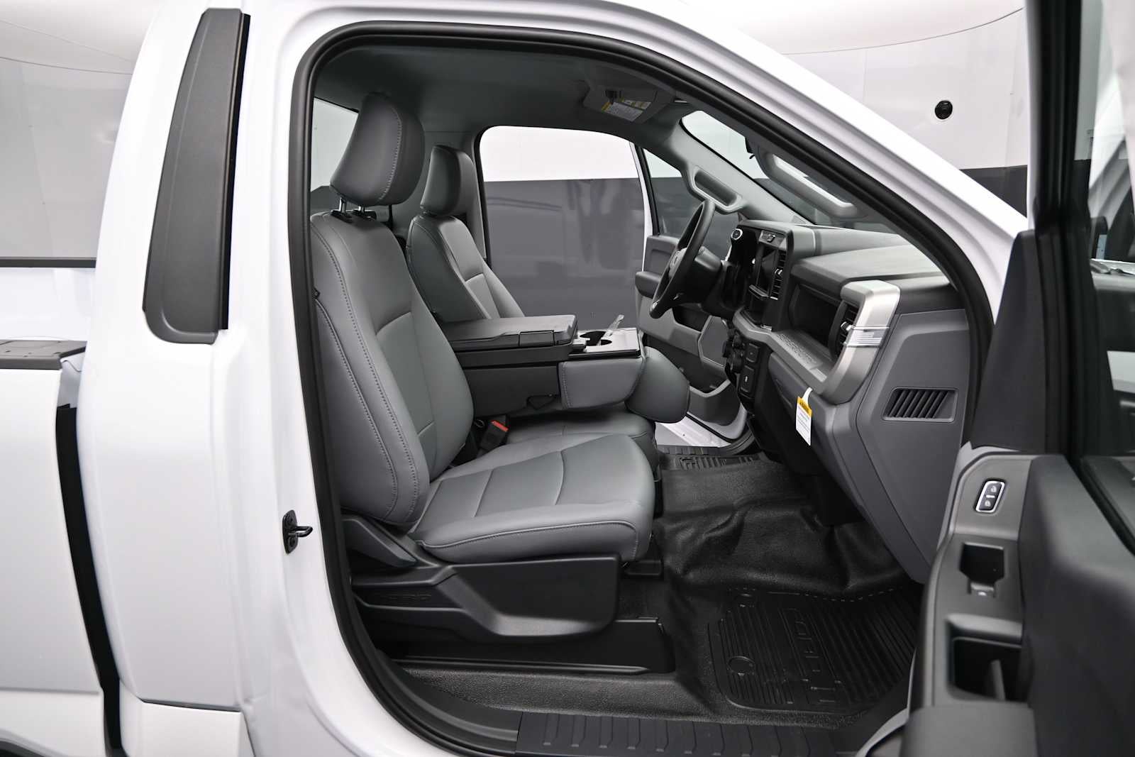 2027 Ford Super Duty F-250 SRW Base