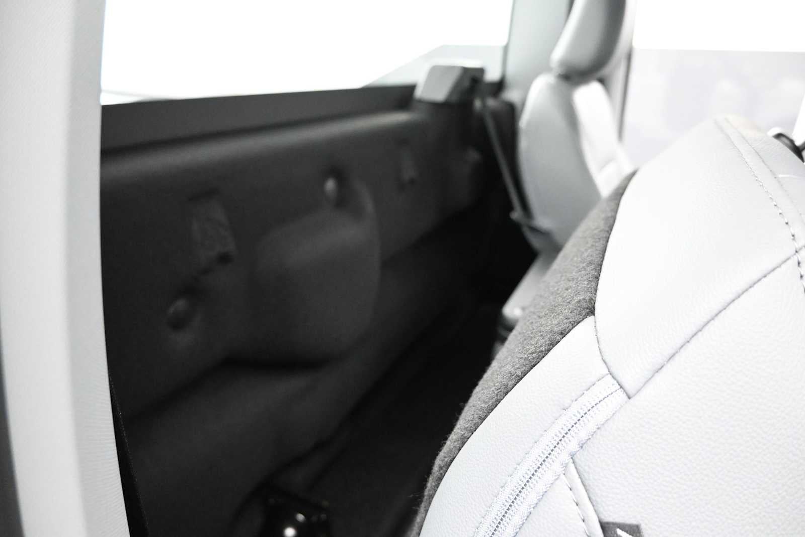 2027 Ford Super Duty F-250 SRW Base