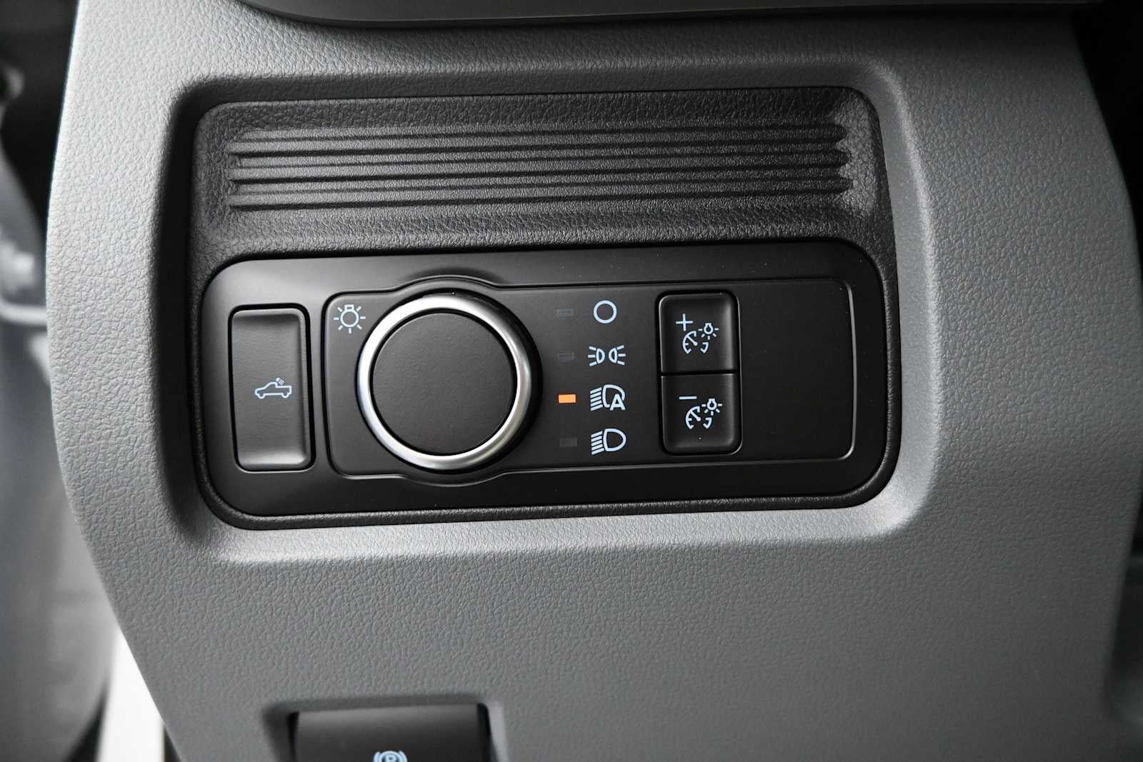 2027 Ford Super Duty F-250 SRW Base