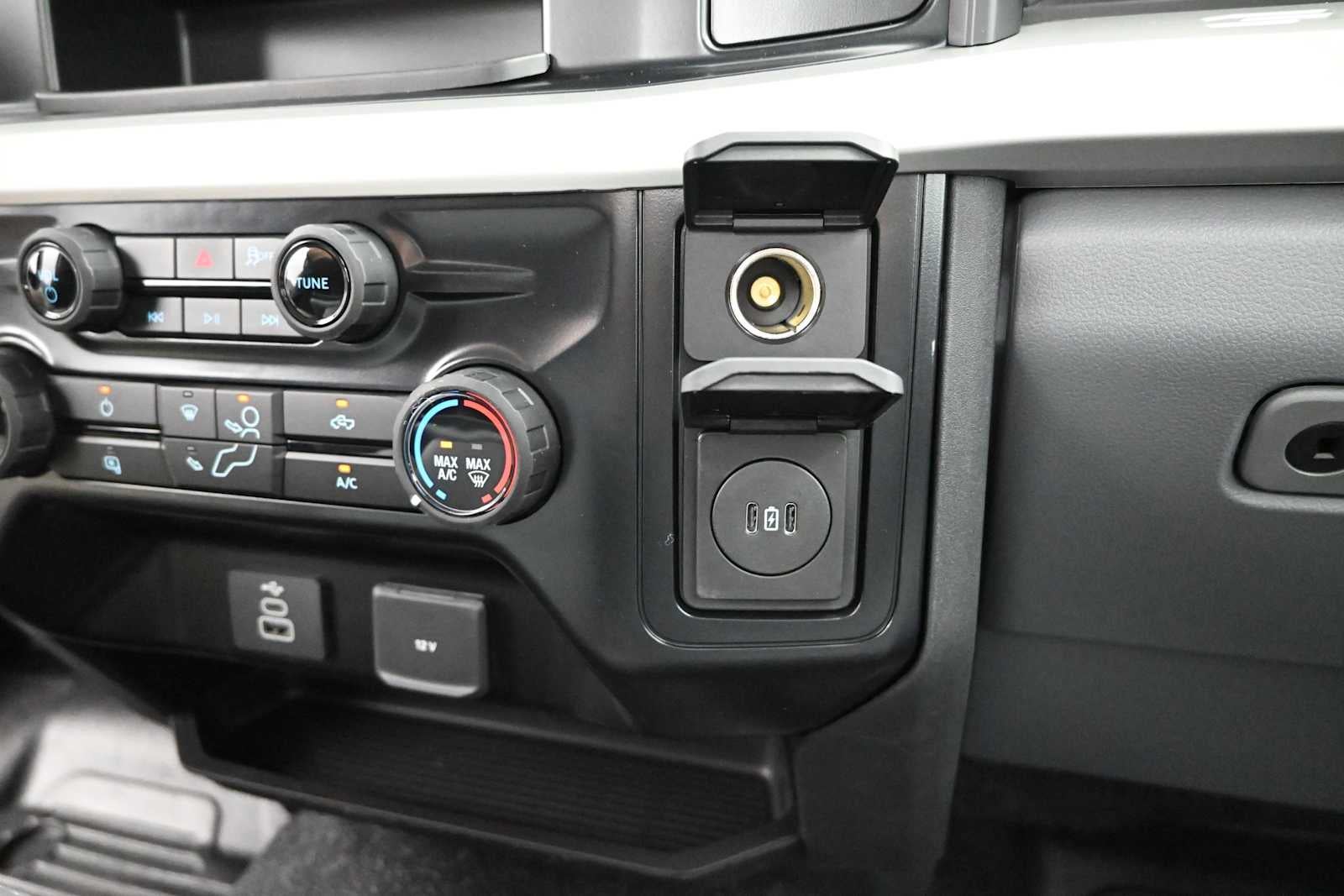2027 Ford Super Duty F-250 SRW Base