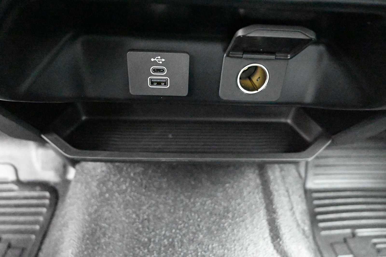 2027 Ford Super Duty F-250 SRW Base