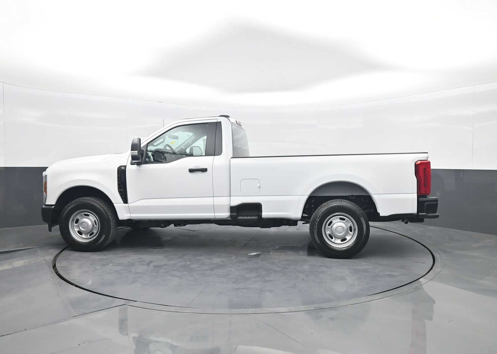 2027 Ford Super Duty F-250 SRW Base