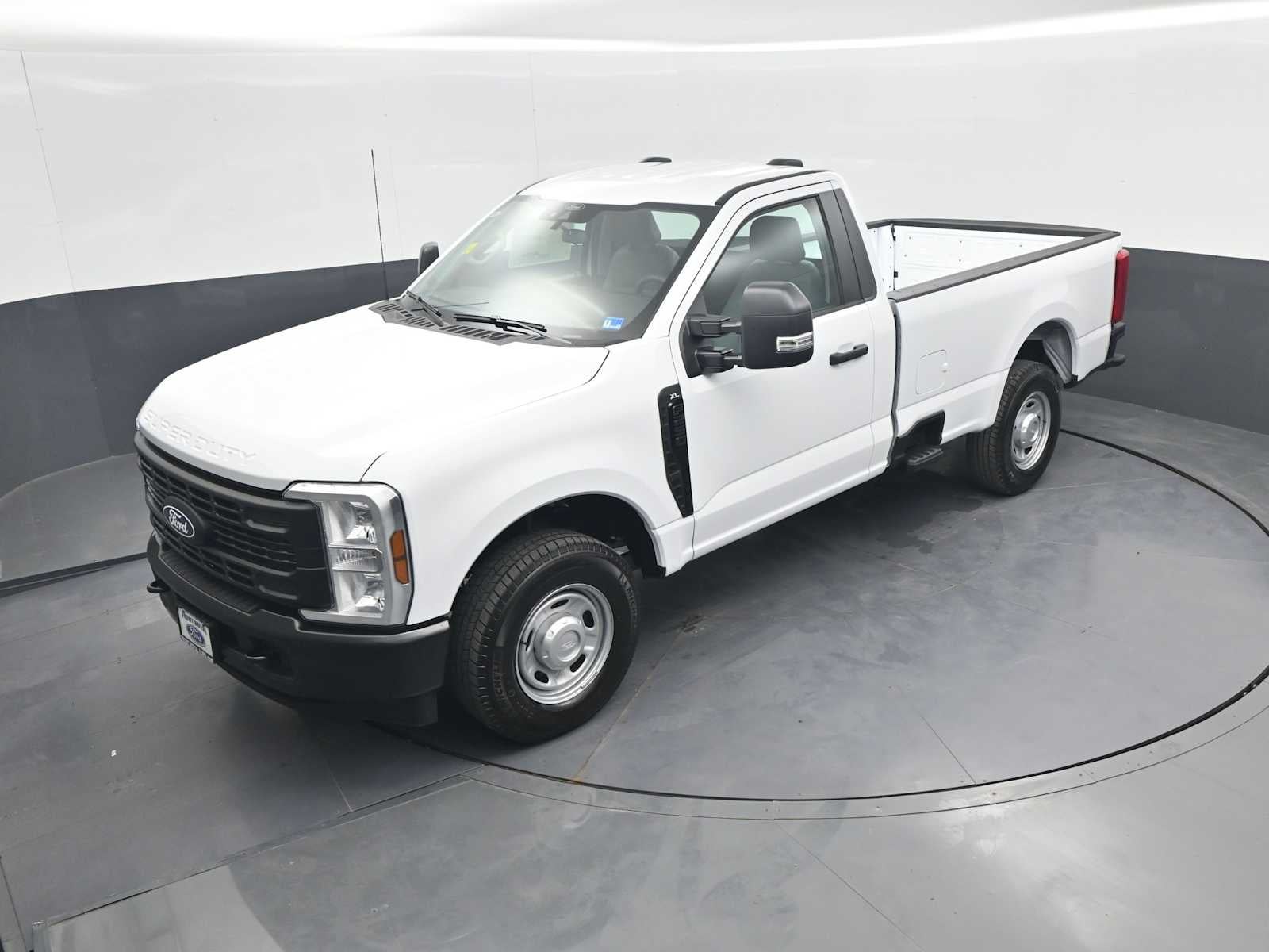 2027 Ford Super Duty F-250 SRW Base