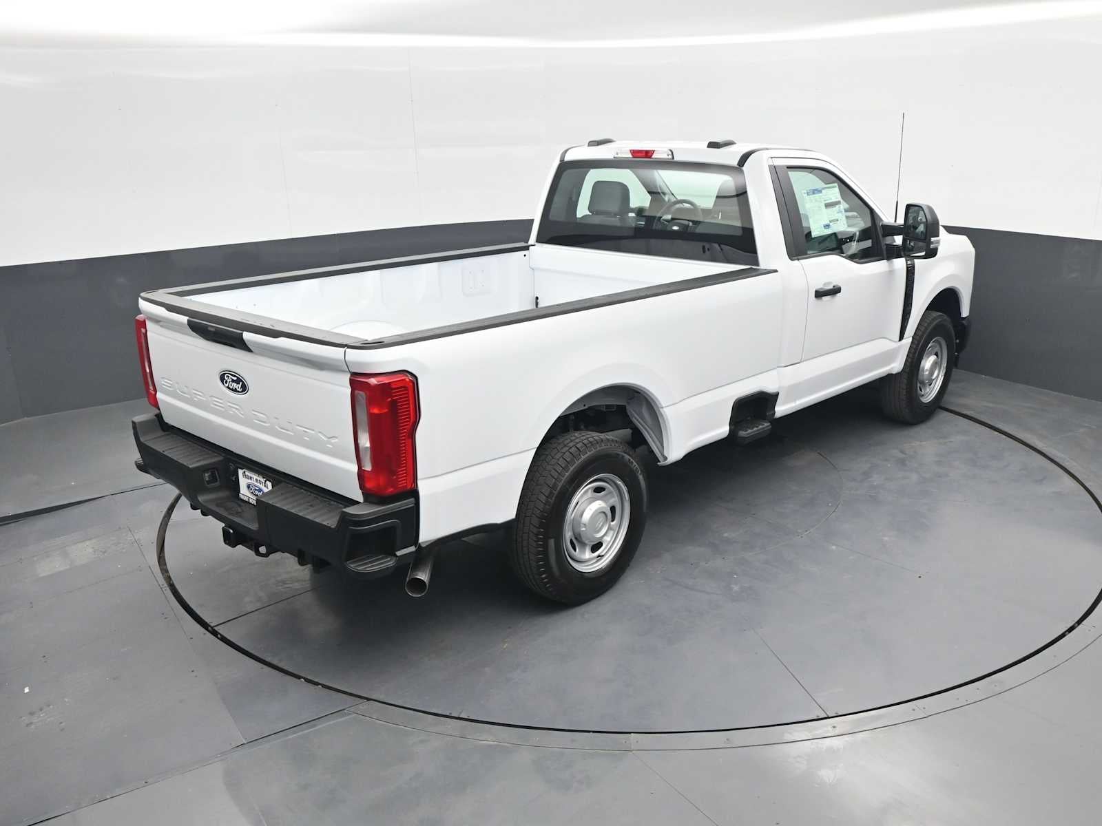 2027 Ford Super Duty F-250 SRW Base