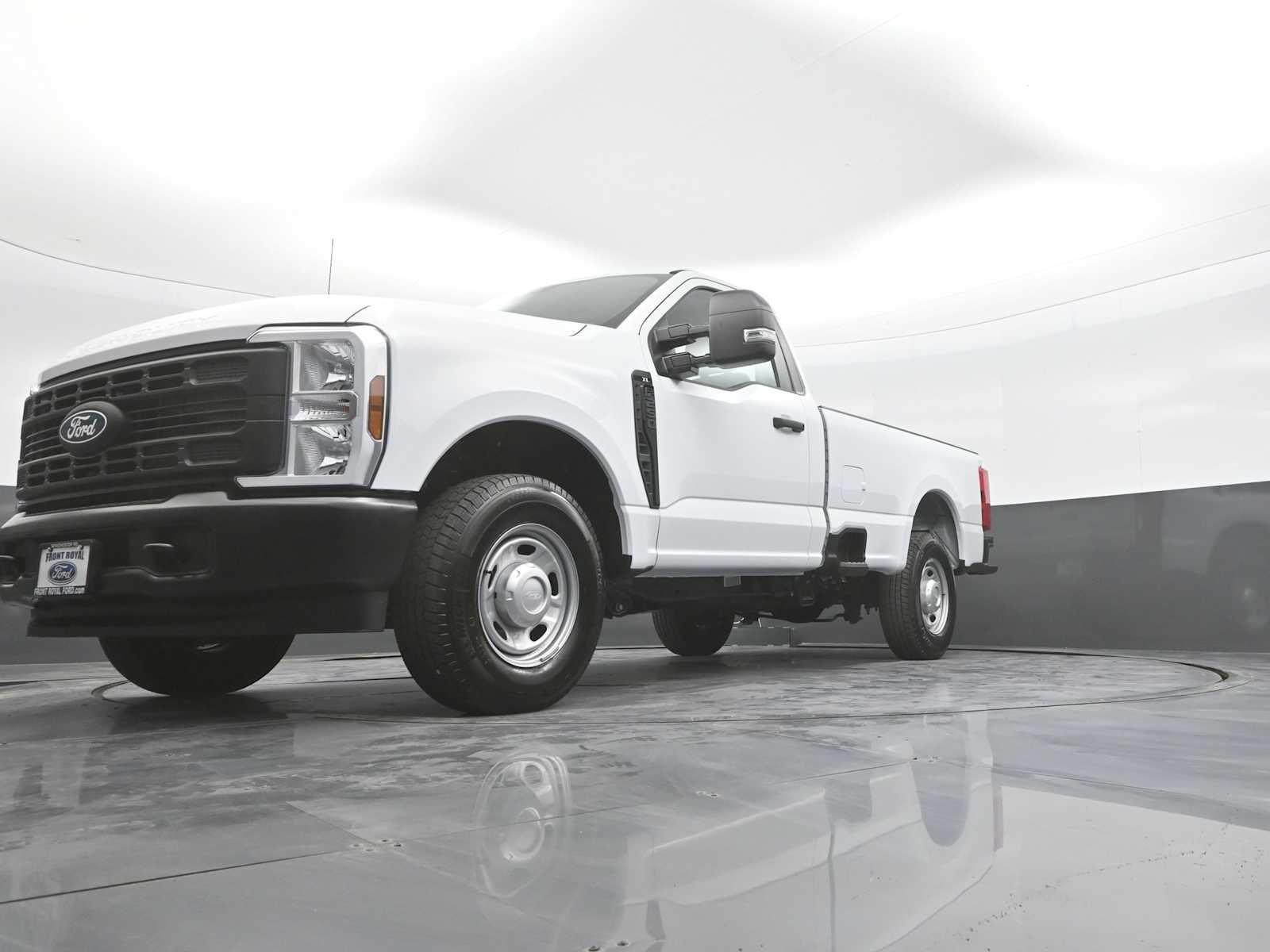 2027 Ford Super Duty F-250 SRW Base