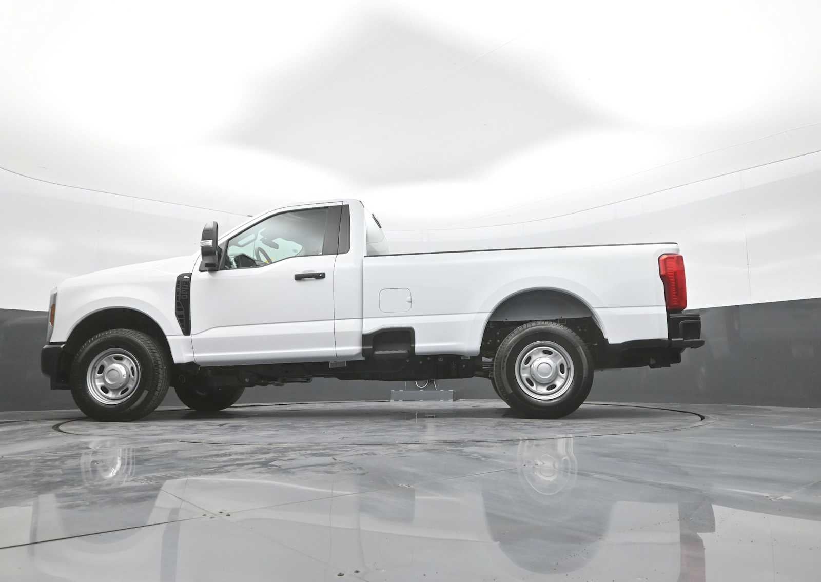 2027 Ford Super Duty F-250 SRW Base