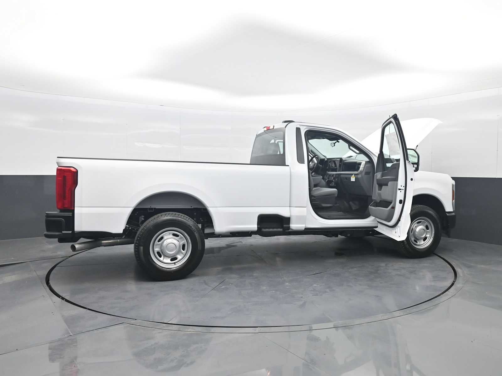 2027 Ford Super Duty F-250 SRW Base