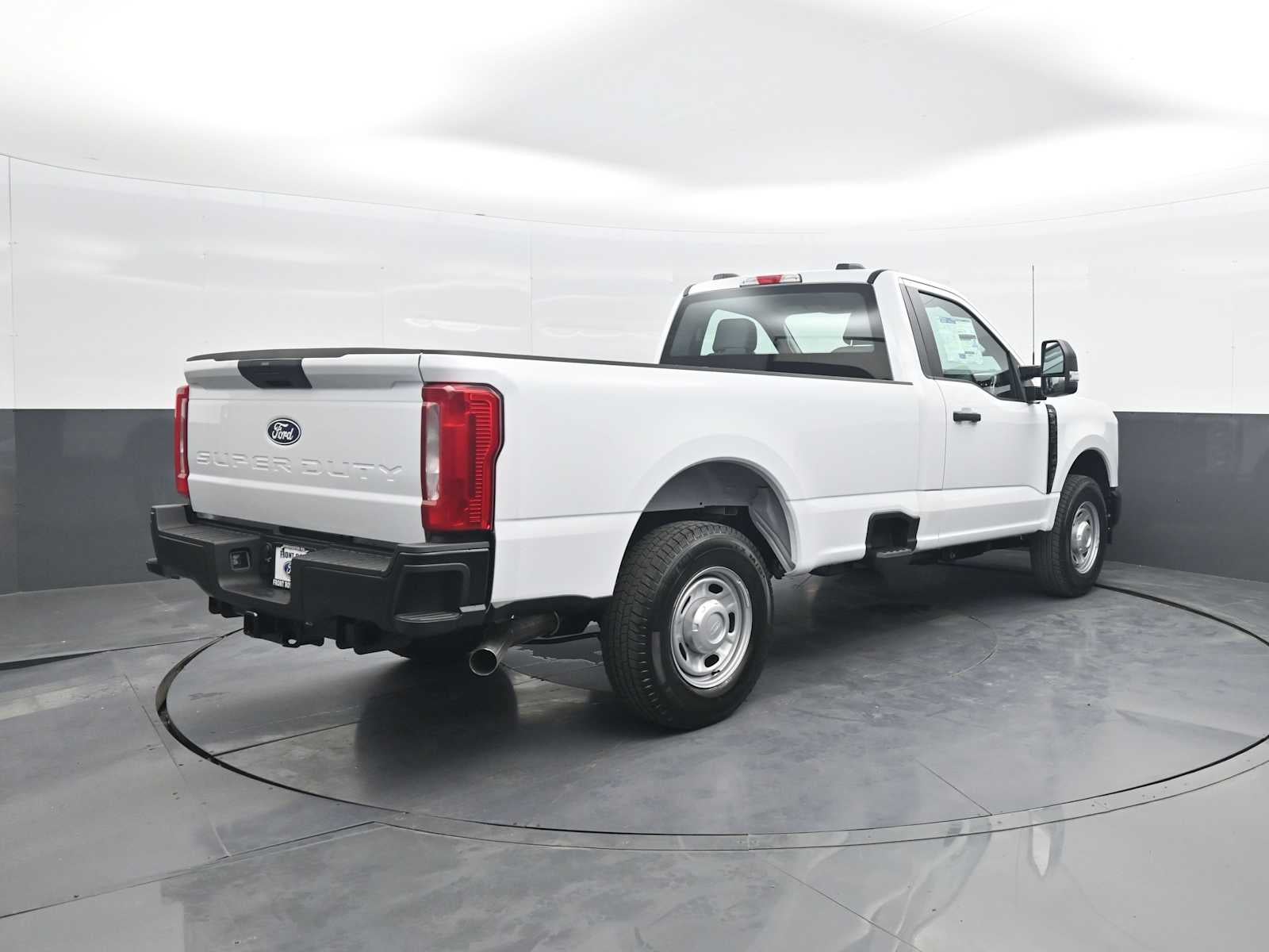 2027 Ford Super Duty F-250 SRW Base