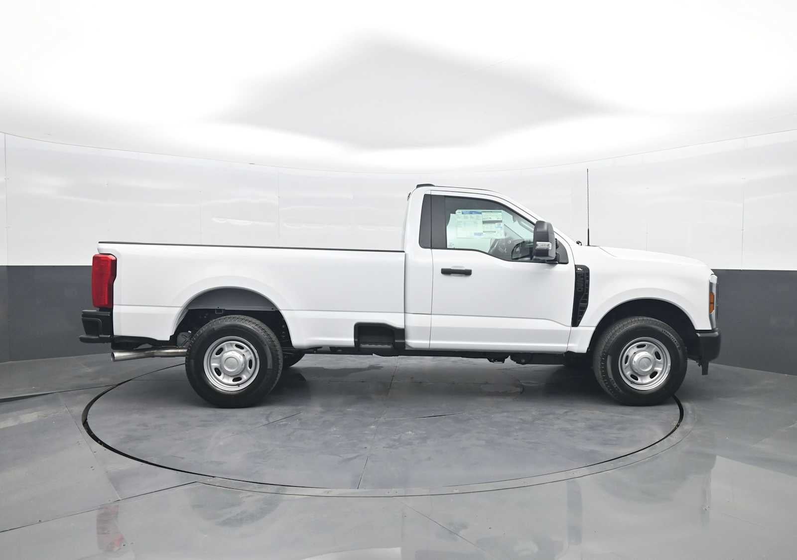 2027 Ford Super Duty F-250 SRW Base
