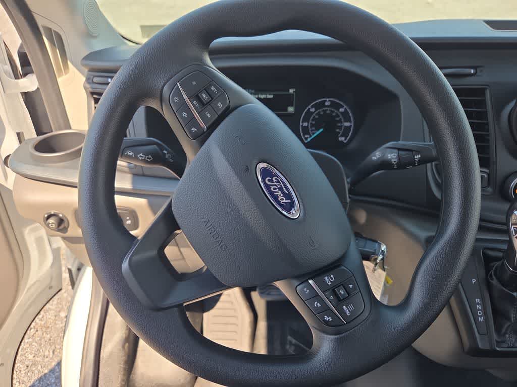 2025 Ford Transit Base