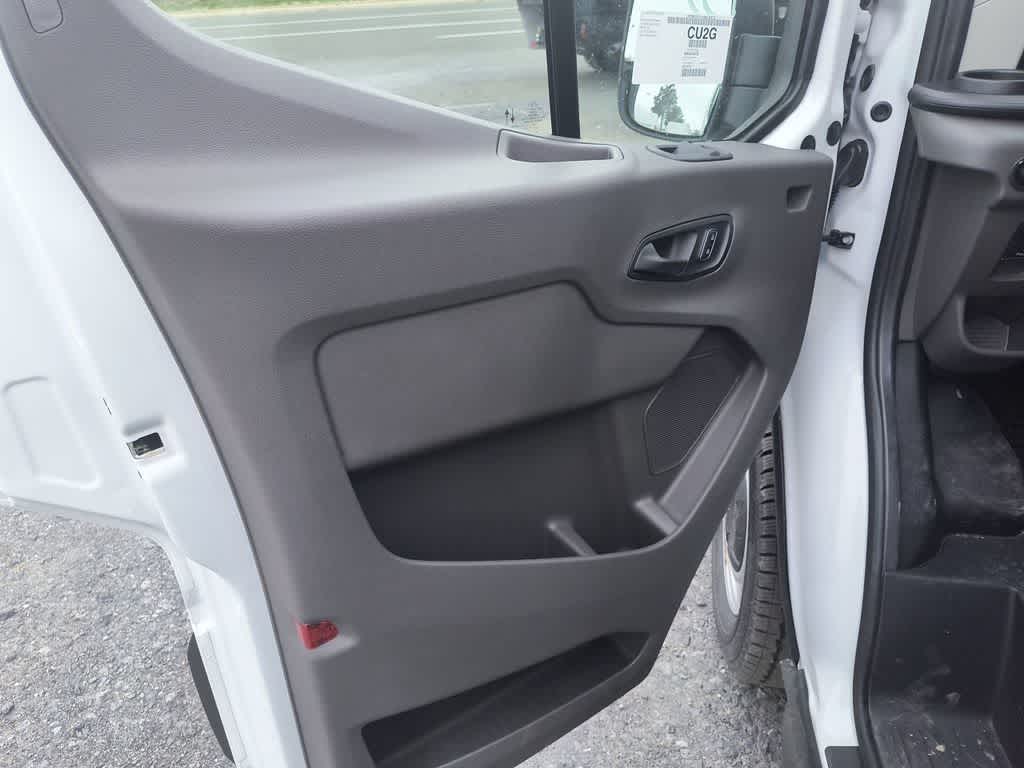 2025 Ford Transit Base