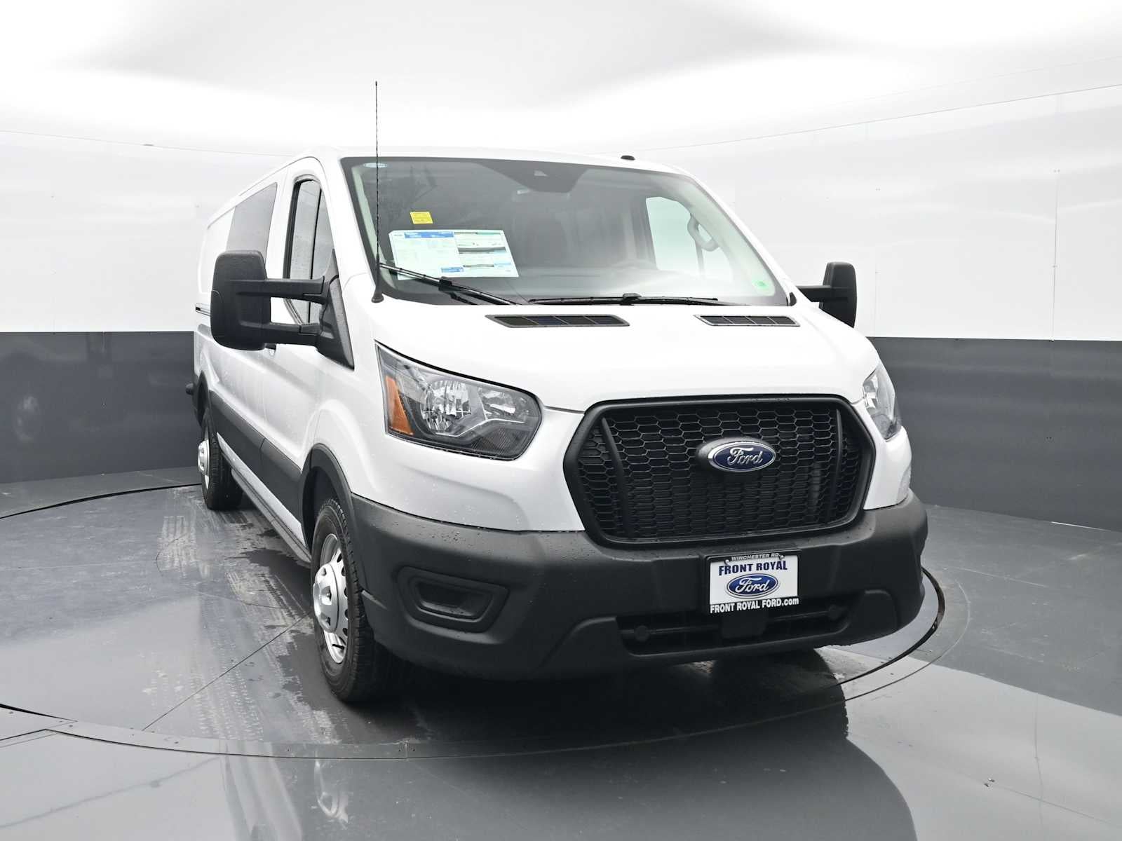 2025 Ford Transit Base
