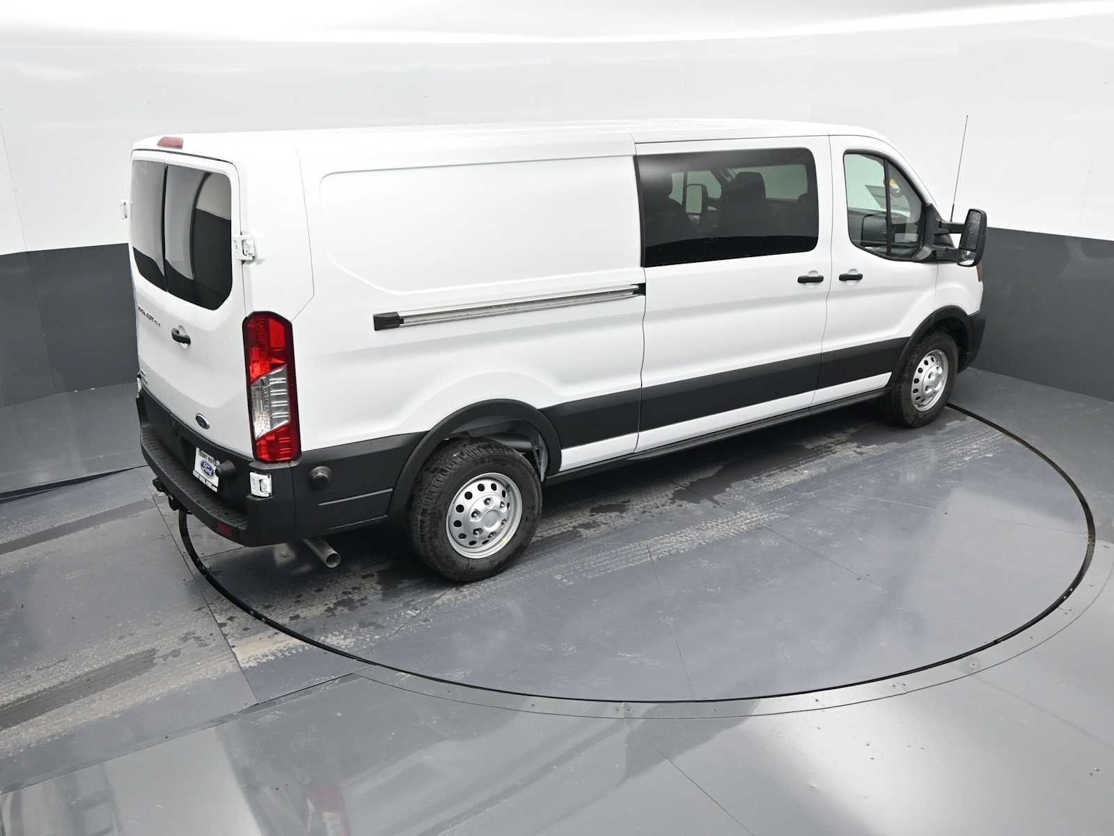 2025 Ford Transit Base
