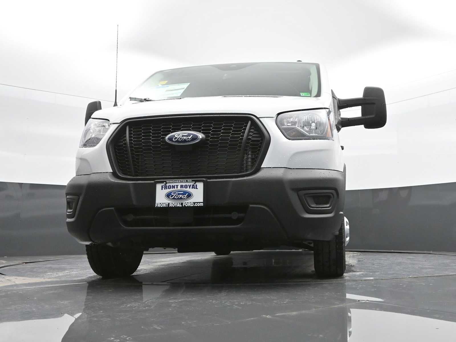 2025 Ford Transit Base