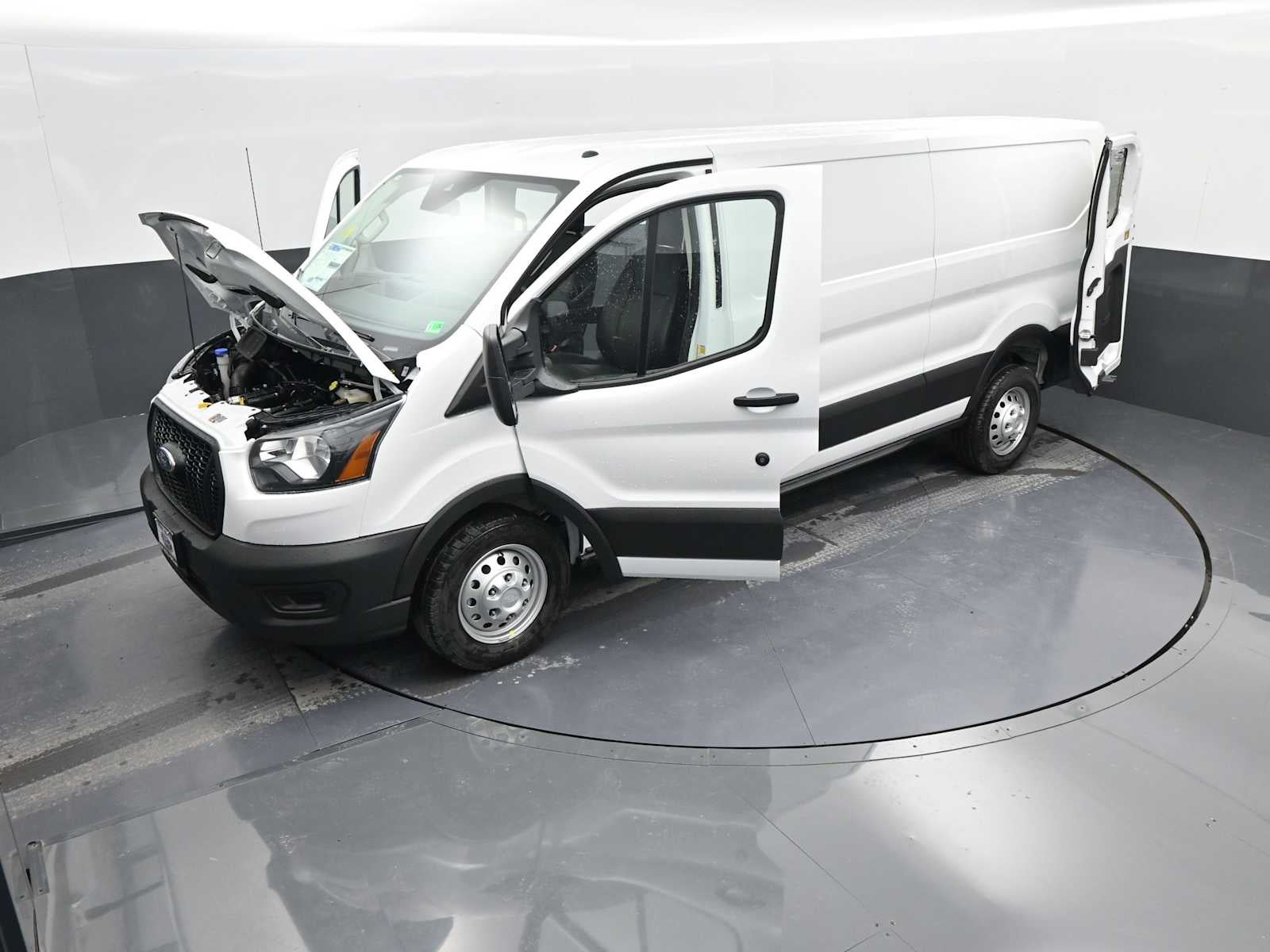 2025 Ford Transit Base