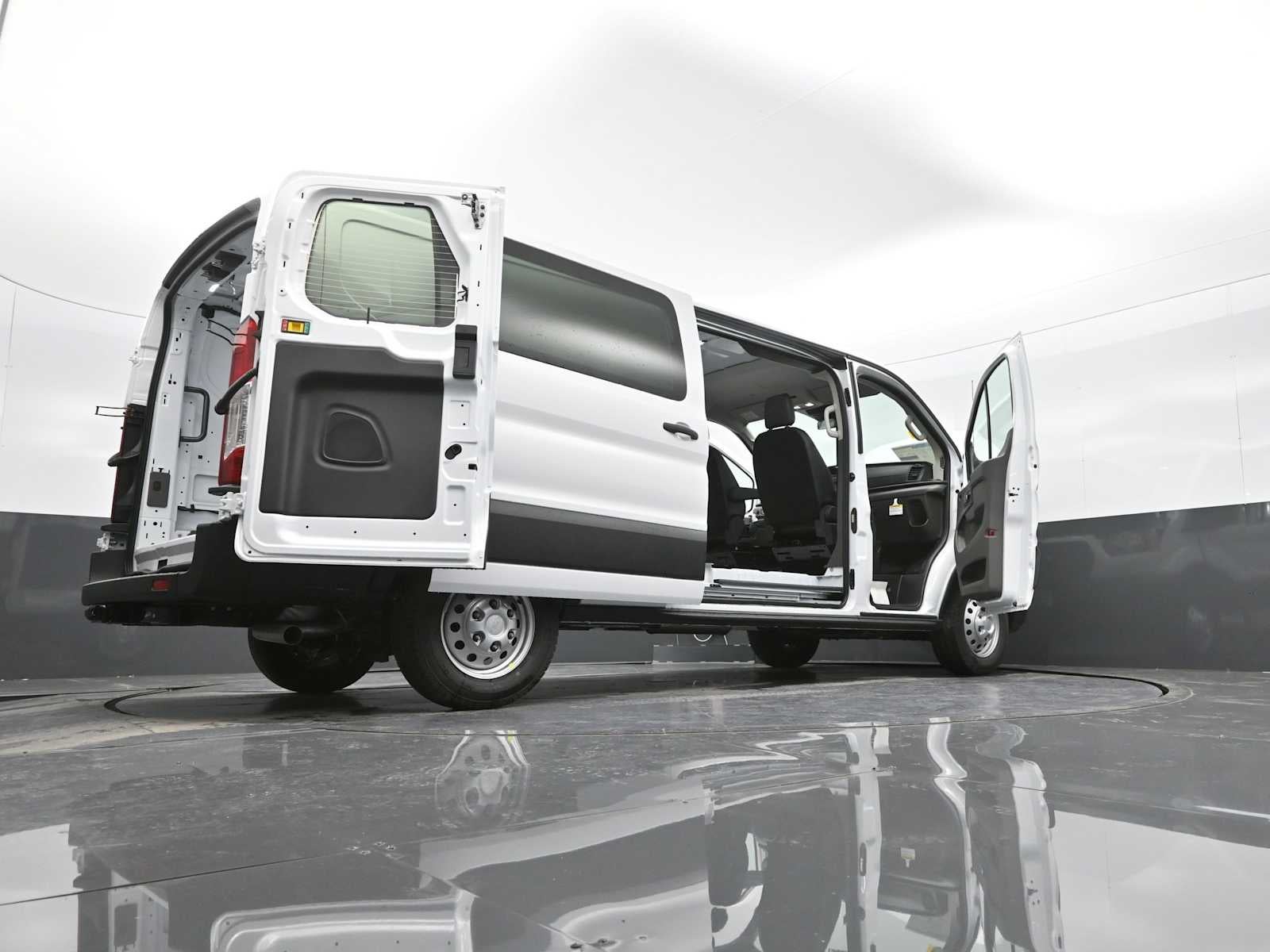 2025 Ford Transit Base