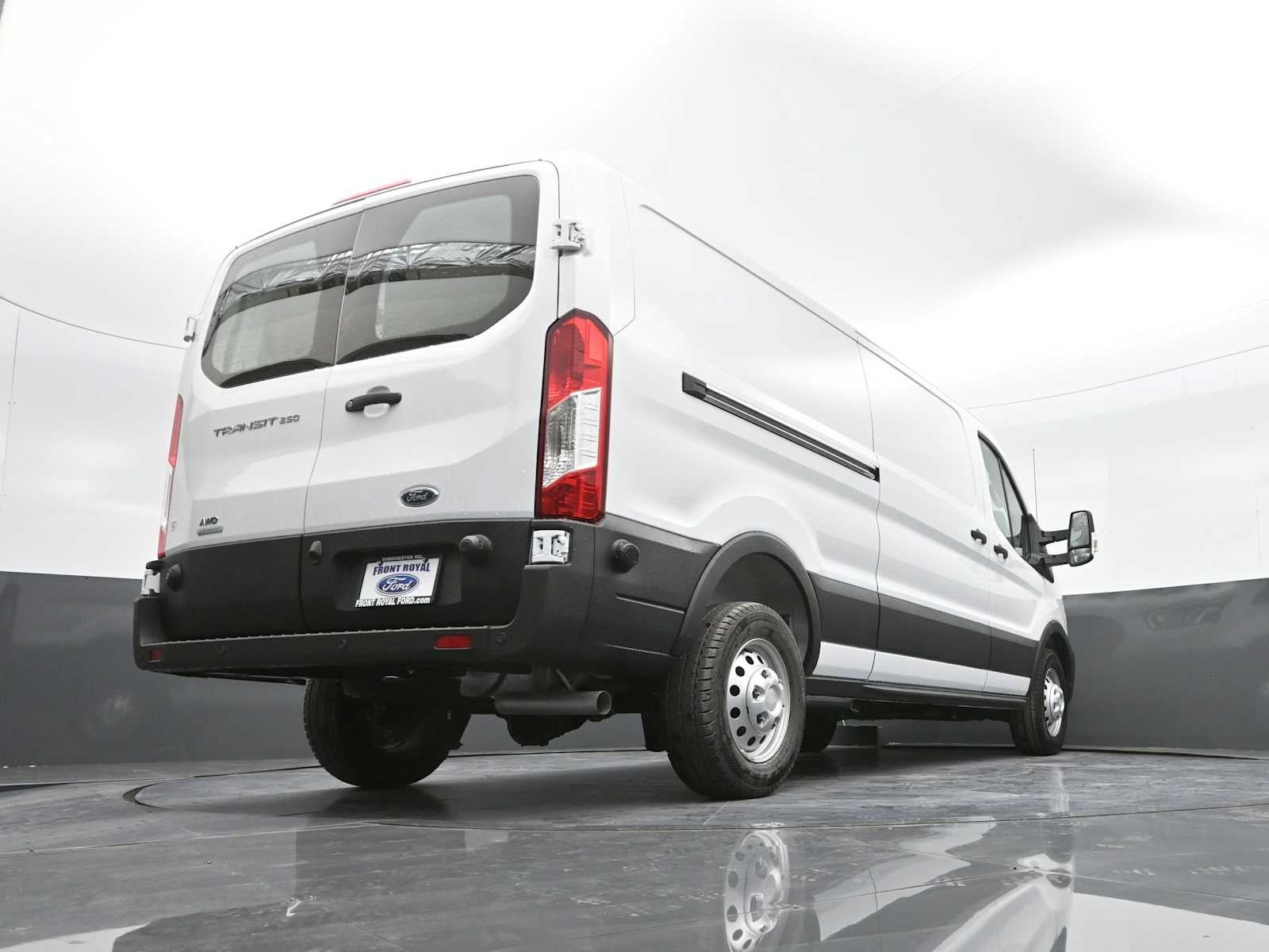 2025 Ford Transit Base