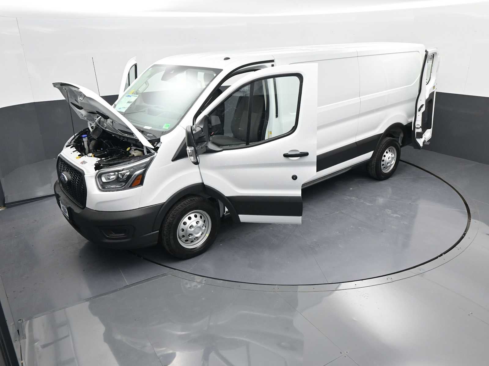 2025 Ford Transit Base