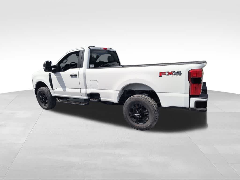 2025 Ford Super Duty F-350 SRW XL