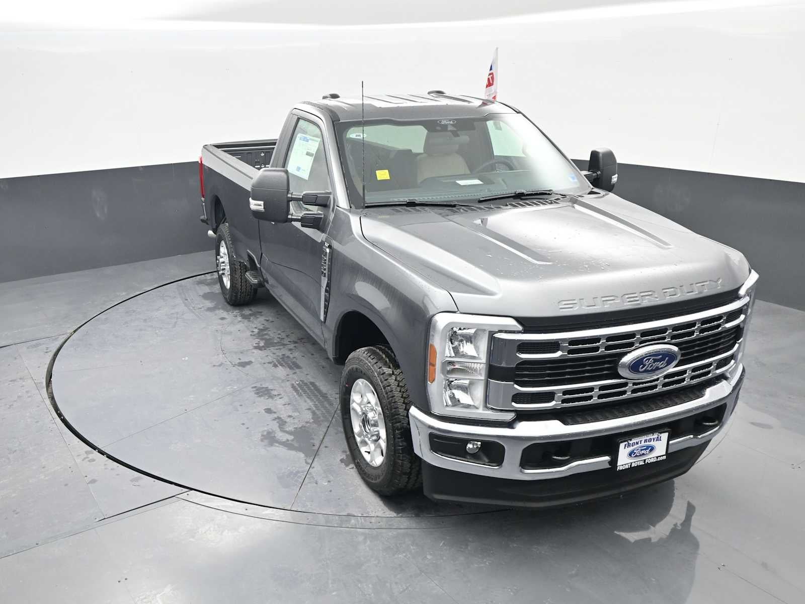 2026 Ford Super Duty F-350 SRW XLT