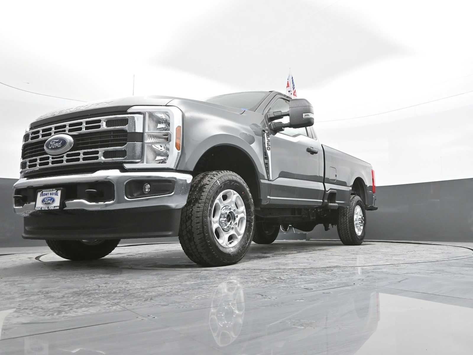 2026 Ford Super Duty F-350 SRW XLT