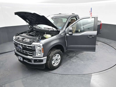 2026 Ford Super Duty F-350 SRW XLT