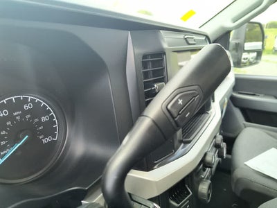 2025 Ford Super Duty F-350 SRW XL