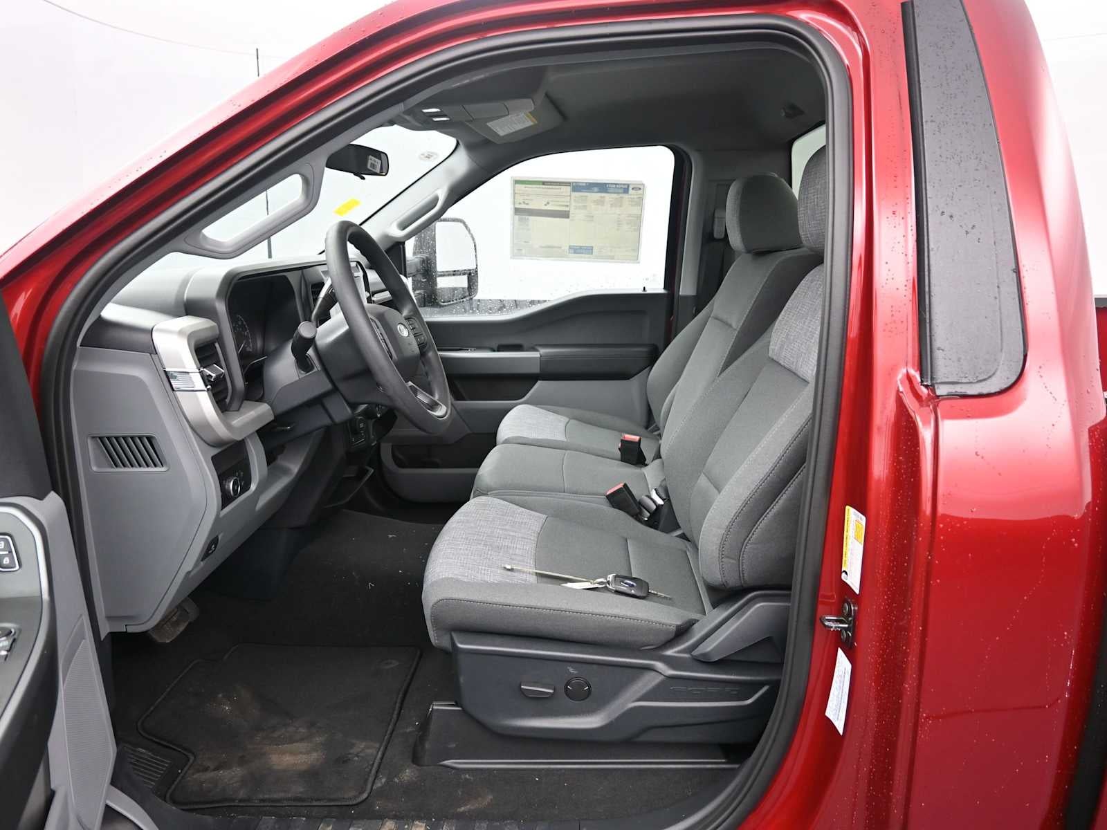 2026 Ford Super Duty F-350 SRW XLT