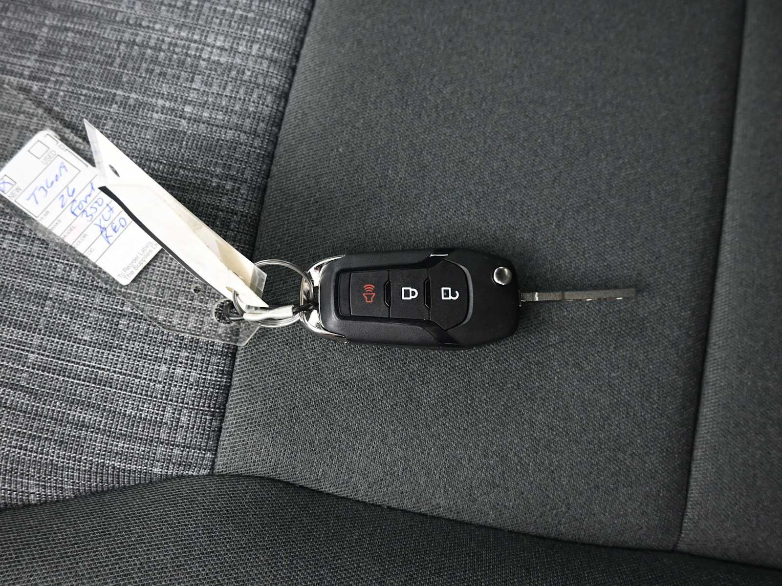 2026 Ford Super Duty F-350 SRW XLT