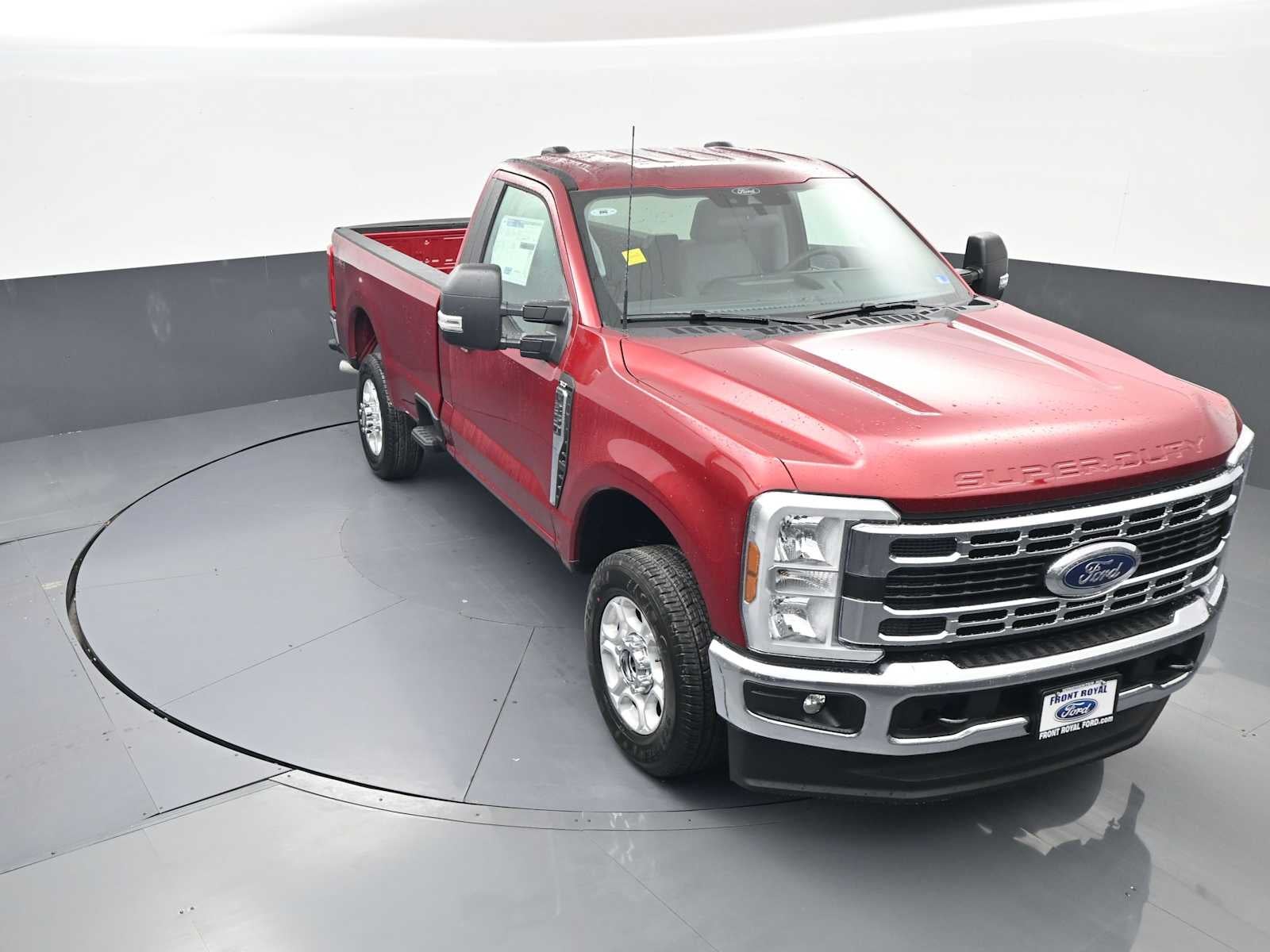 2026 Ford Super Duty F-350 SRW XLT