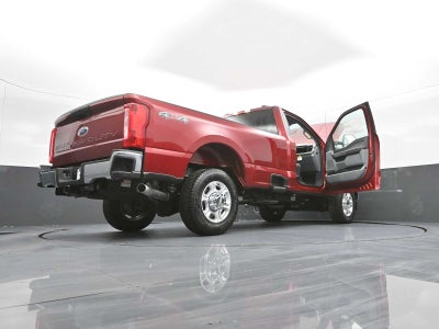 2026 Ford Super Duty F-350 SRW XLT