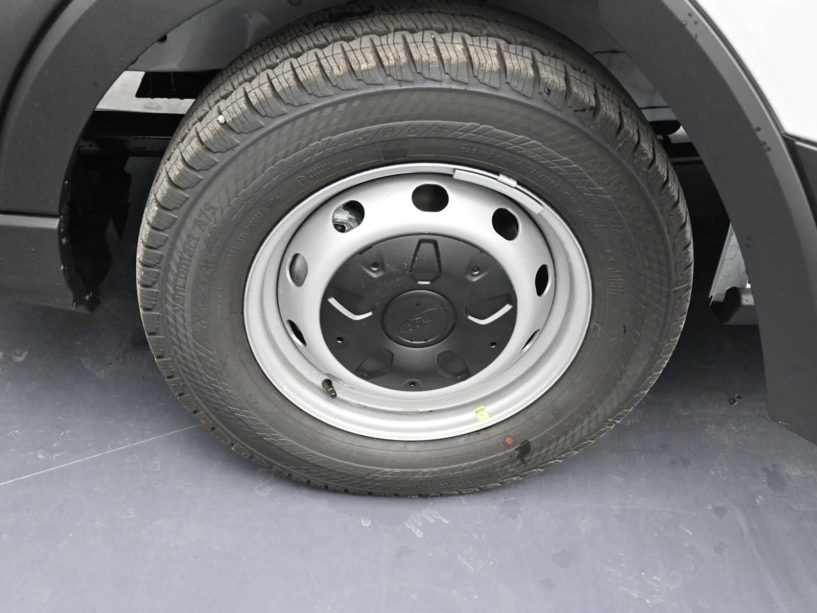 2025 Ford Transit Base