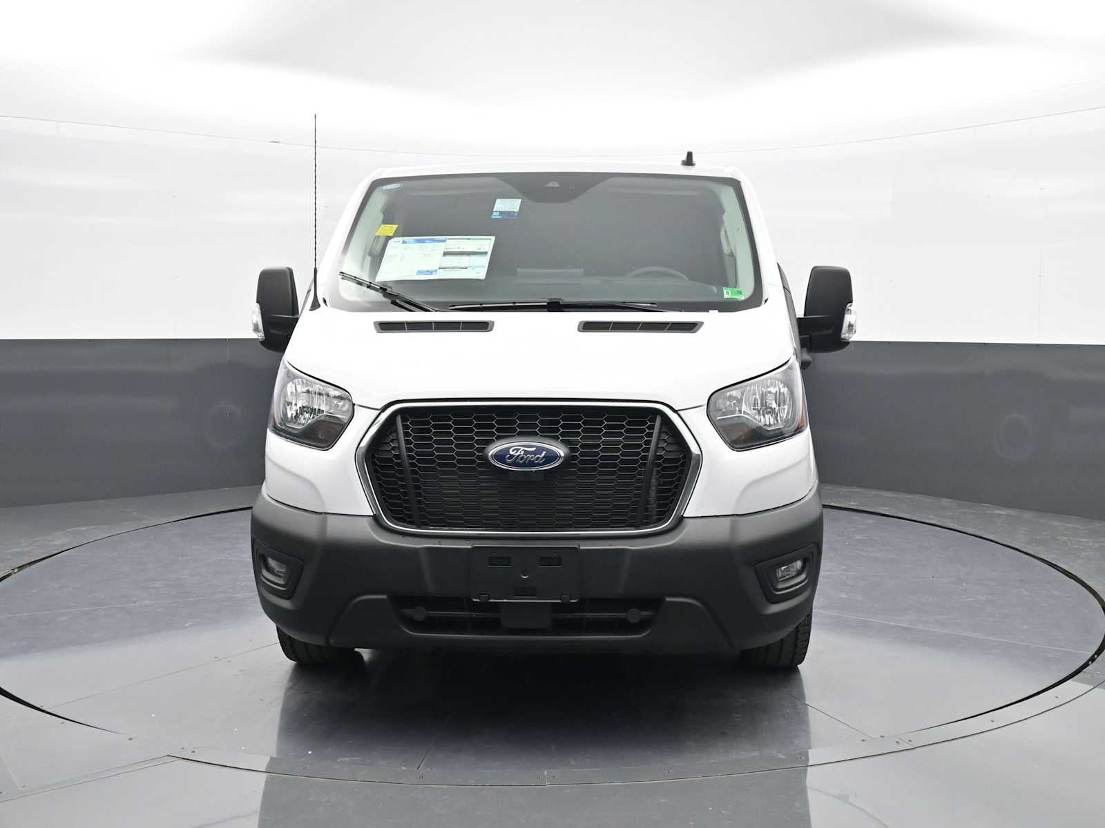 2025 Ford Transit Base