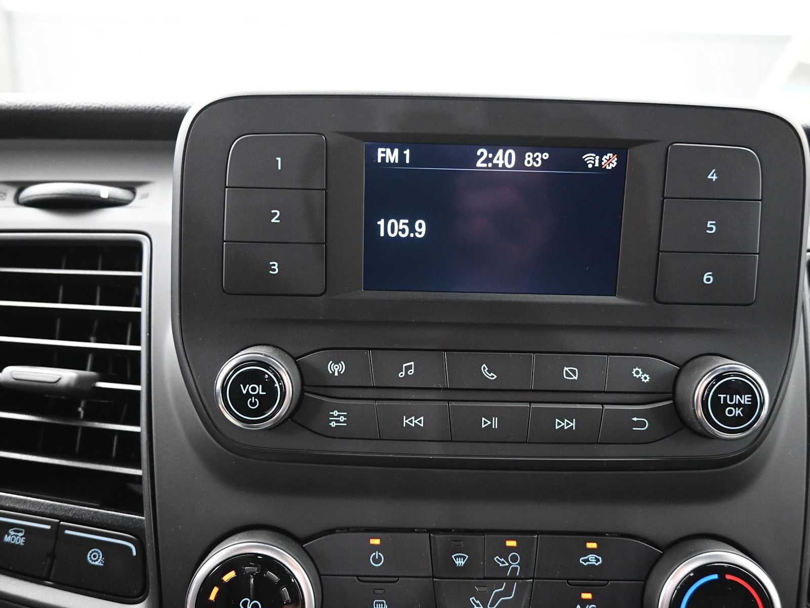 2025 Ford Transit Base