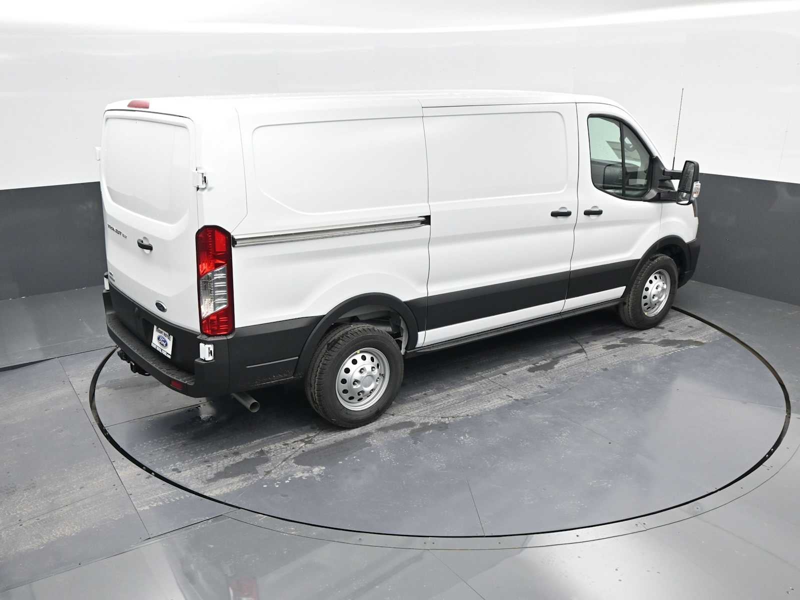 2025 Ford Transit Base