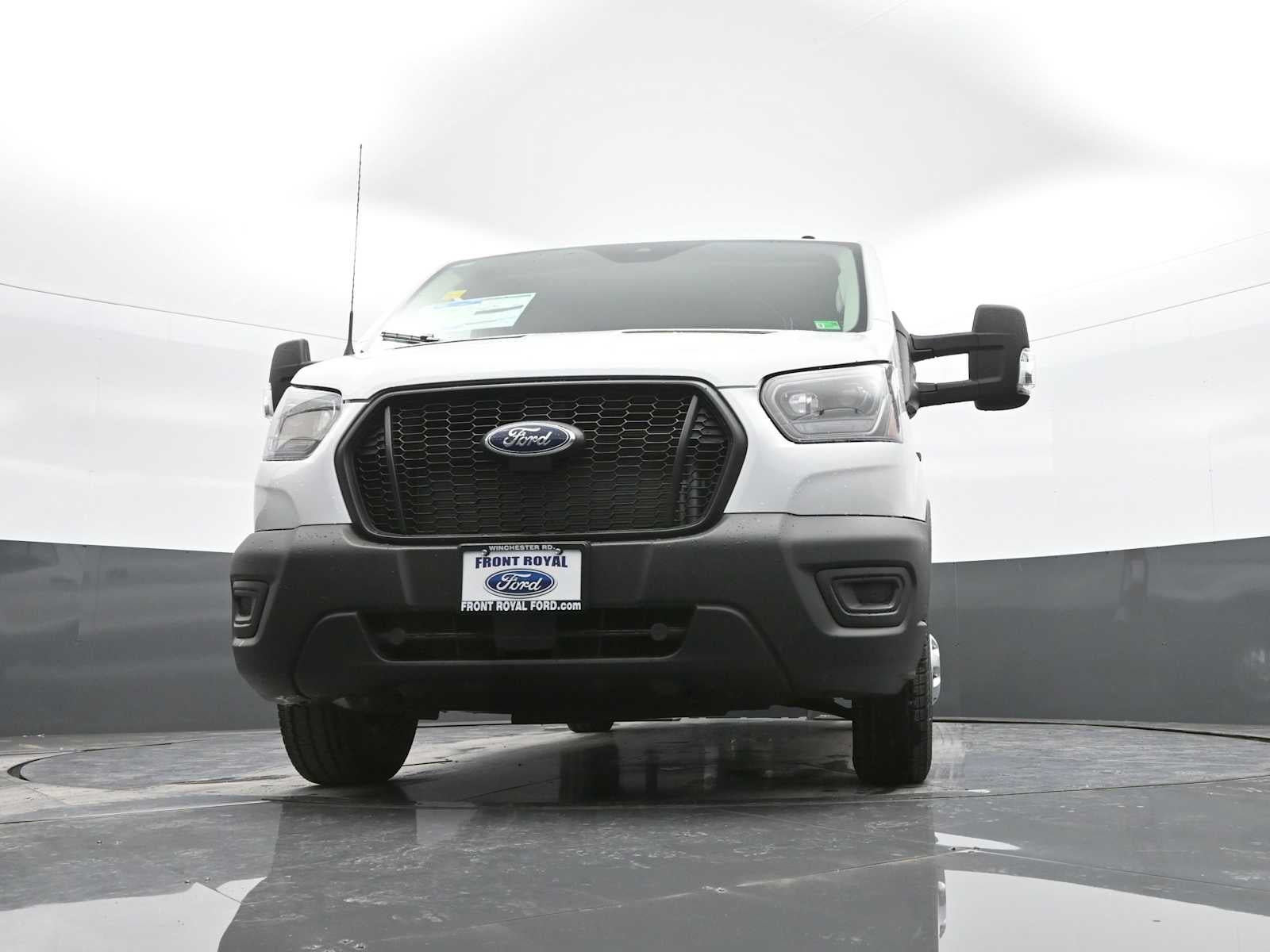 2025 Ford Transit Base