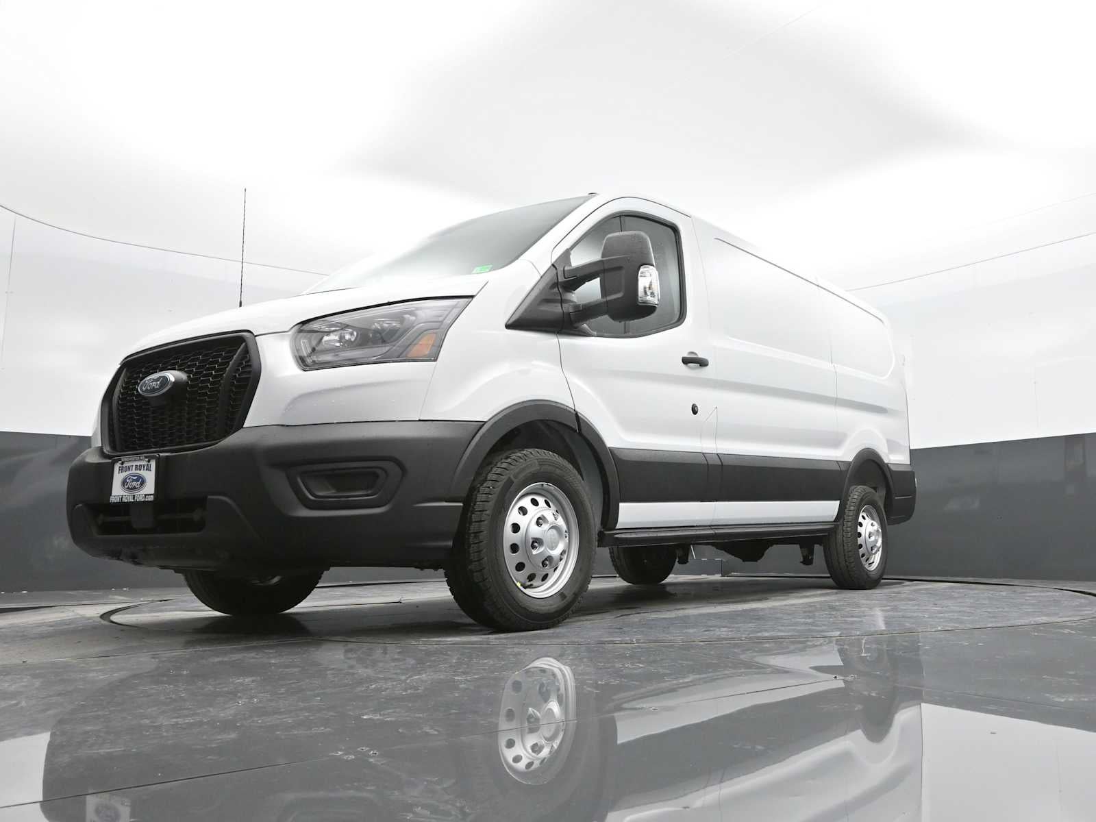2025 Ford Transit Base