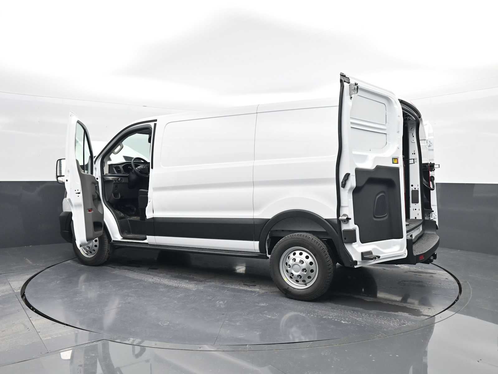 2025 Ford Transit Base